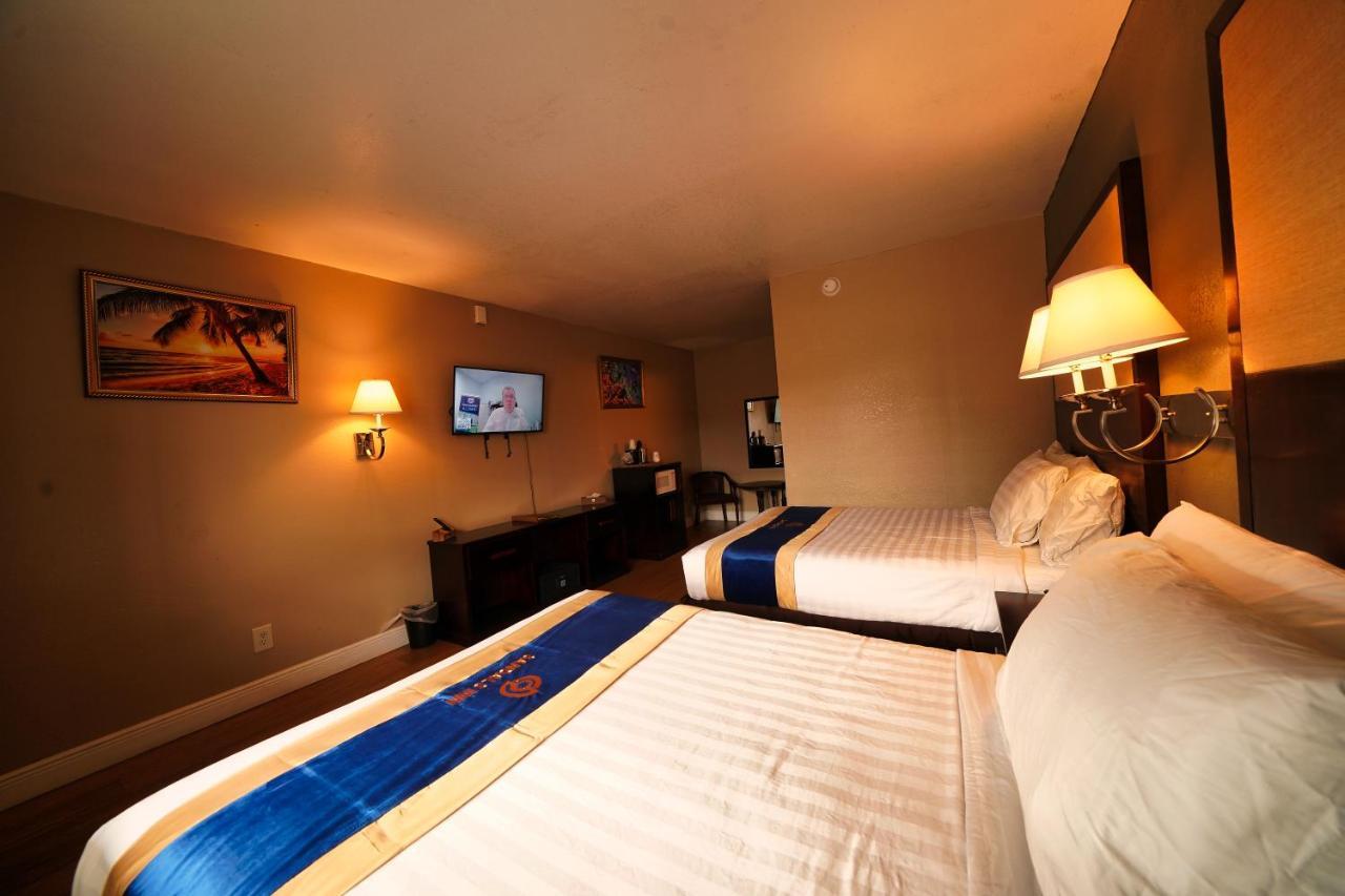 Sandals Inn Daytona Beach Exterior photo