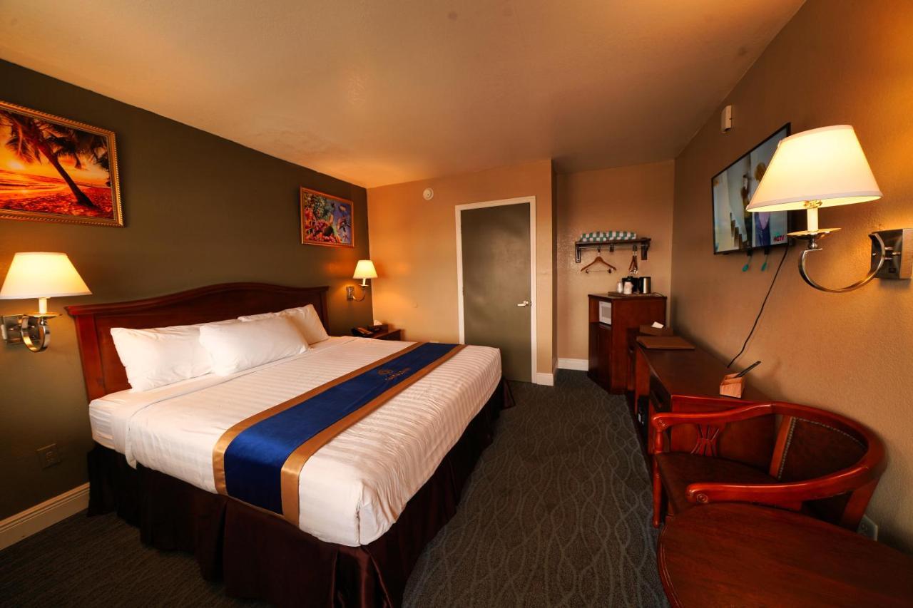 Sandals Inn Daytona Beach Exterior photo
