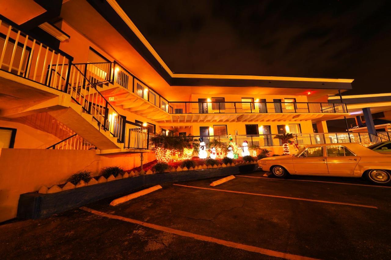 Sandals Inn Daytona Beach Exterior photo