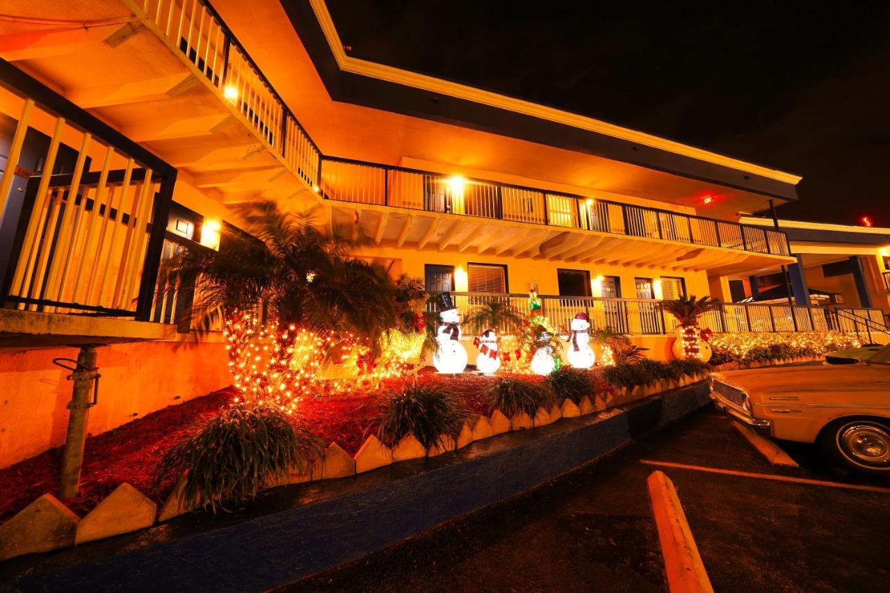 Sandals Inn Daytona Beach Exterior photo